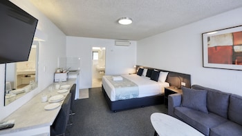 Deluxe Spa Suite