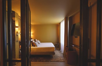 Junior Double or Twin Room, 1 Bedroom