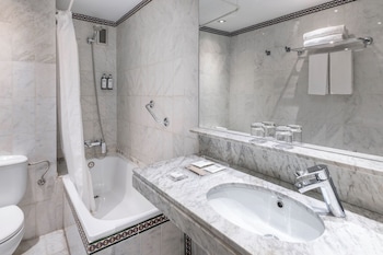 Triple Room (3 adults)
