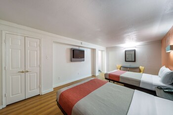 Standard Room, 2 Double Beds, Accessible, Non Smoking