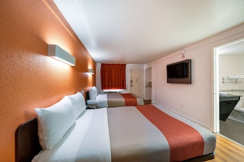 Standard Room, 2 Double Beds, Non Smoking