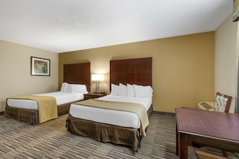 Standard Room, 2 Queen Beds, Smoking