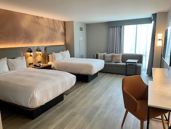Room, 2 Double Beds (Hearing Accessible)