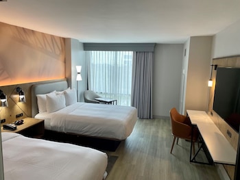 Room, 2 Double Beds (Hearing Accessible)