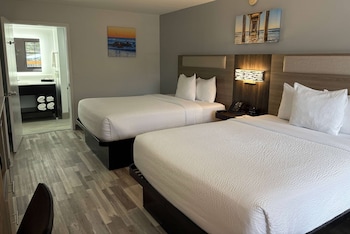 Deluxe Room, 2 Queen Beds, Non Smoking