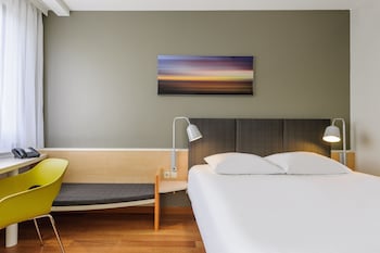 Room, 1 Double Bed (New Sleep Easy Concept)