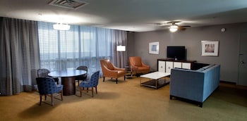 Room (Parlor)