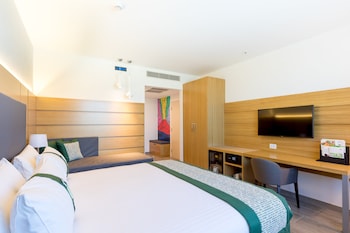Premium Room, 1 King Bed with Sofa bed