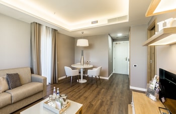 Suite (Terrace)