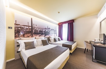 Superior Quadruple Room