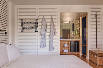 Superior Room, 2 Double Beds (Standard Double)