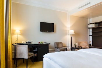 Deluxe Double or Twin Room, 1 Bedroom, Balcony