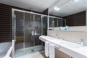 Deluxe Double or Twin Room, 1 Bedroom, Balcony