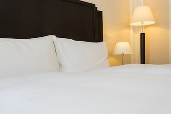 Economy Double Room, 1 Queen Bed, Balcony