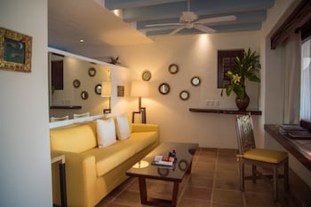 Oceanfront Master Pool Suite