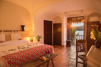 Oceanfront Terrace Suite