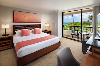 Room, 1 King Bed, Hearing Accessible, Partial Ocean View