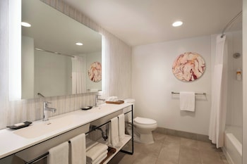 Suite, 1 Bedroom, Ocean View (Beachfront)