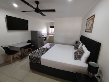 Standard King with Mini Kitchenette