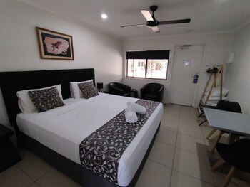 Standard King with Mini Kitchenette