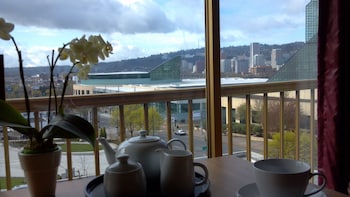 Room, 2 Queen Beds, City View