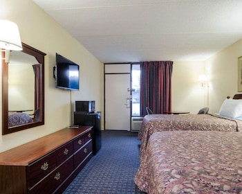Standard Room, 2 Double Beds, Smoking