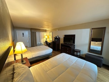 Standard Room, 2 Double Beds, Non Smoking
