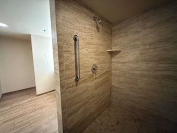 Deluxe Room, 1 King Bed
