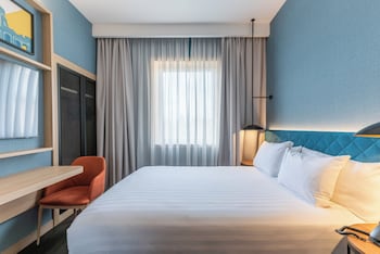 Room, 1 Queen Bed (Queen Room)