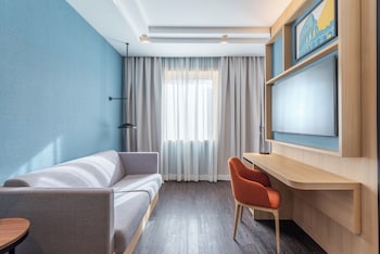 Junior Suite, 1 King Bed with Sofa bed