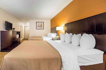Room, 2 Queen Beds, Accessible, Non Smoking