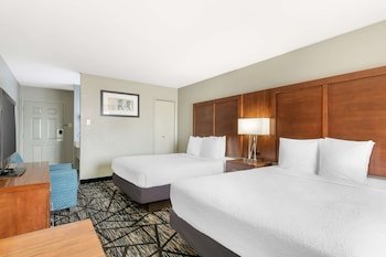 Standard Room, 2 Queen Beds, Non Smoking, Refrigerator & Microwave