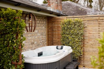 Hot Tub Junior Suite