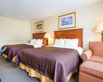 Economy Double Room, 2 Queen Beds, Non Smoking