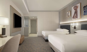 Room, 2 Queen Beds, Accessible, Tower (Mobility, Bathtub)