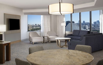 Premium Suite, 1 King Bed, Tower