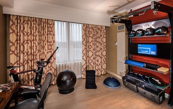 Room, 1 King Bed (Fitness Room with Stream Bay)