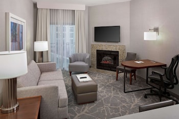 Suite, 2 Queen Beds, Kitchen