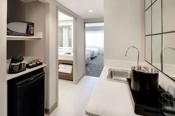 Room, 2 Queen Beds, Non Smoking