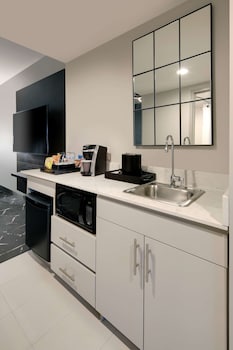 Premium Suite, 2 Queen Beds, Accessible (Roll-In Shower)