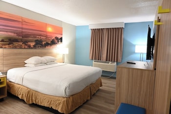 Standard Room, 1 King Bed, Accessible