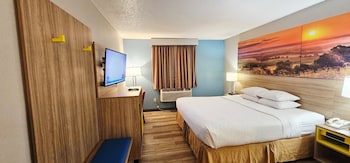 Standard Room, 1 King Bed, Accessible