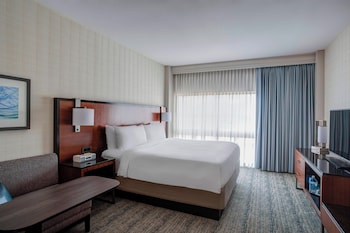 Club Room, 1 King Bed