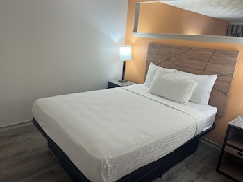 Suite, Multiple Beds, Non Smoking