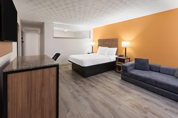 Suite, Multiple Beds, Non Smoking