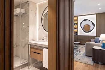 Marina Suite