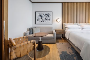 Deluxe Room, 1 Queen Bed, Balcony (View)
