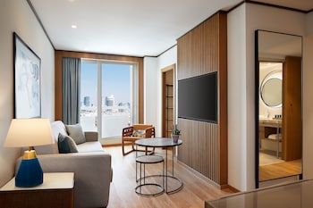 Junior Suite, 1 Double Bed, City View