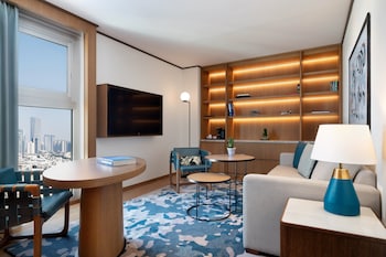 Marina Suite