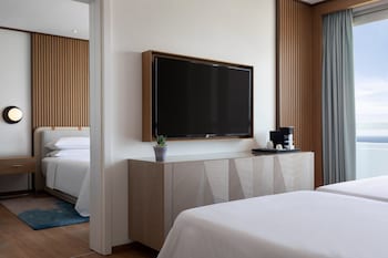Deluxe Room, 1 Queen Bed, Balcony (View)